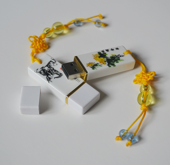 Porcelain USB - 01