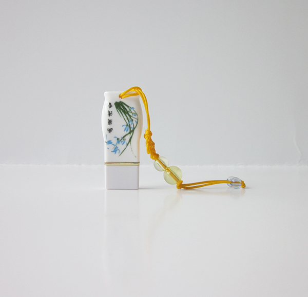 Porcelain USB - 01